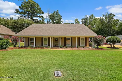 500 Treeline Dr, Brandon, MS 39042