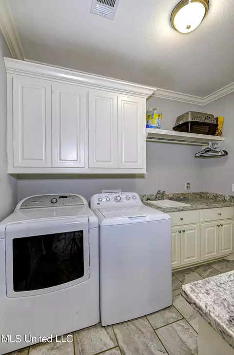233 Dunbar Trl, Canton, MS 39046 photo 21