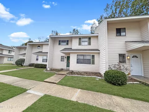 1013 Windrose Dr, Brandon, MS 39047 photo 2