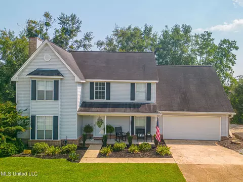 12447 Lake Village Dr, Gulfport, MS 39503