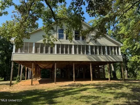 103 Holly Ln, Lucedale, MS 39452 photo 1