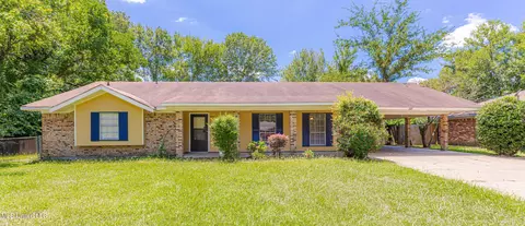 209 River Glen St, Jackson, MS 39211 photo 1