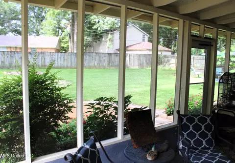 Exterior - 9549 Stuart St, Olive Branch, MS 38654 photo 5 of 12