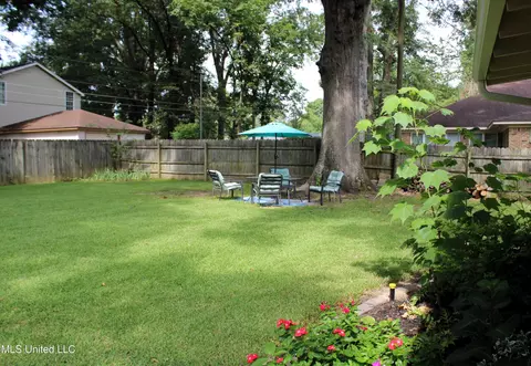 Exterior - 9549 Stuart St, Olive Branch, MS 38654 photo 10 of 12