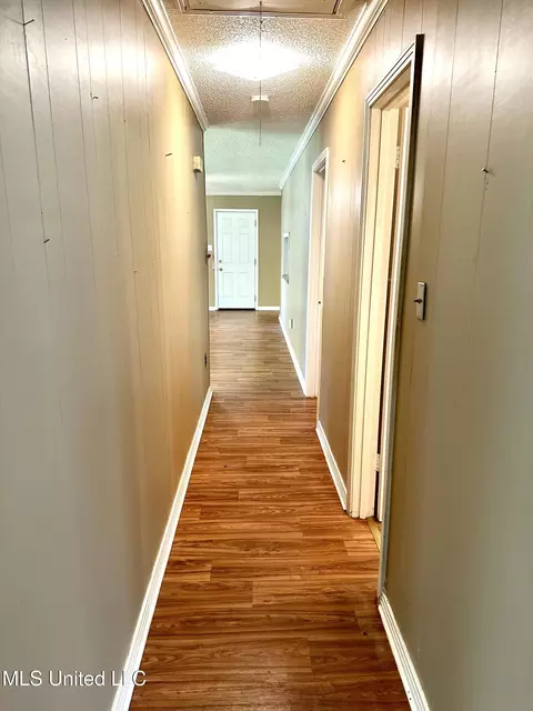 Entry Way - 176 Revell Rd, Grenada, MS 38901 photo 1 of 1