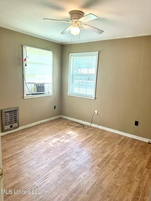Bedroom - 176 Revell Rd, Grenada, MS 38901 photo 2 of 2