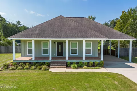 Exterior - 106 Pete Pitts Rd, Lucedale, MS 39452 photo 4 of 12