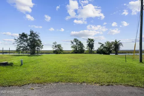 2452 Iki Pl, Diamondhead, MS 39525 photo 12