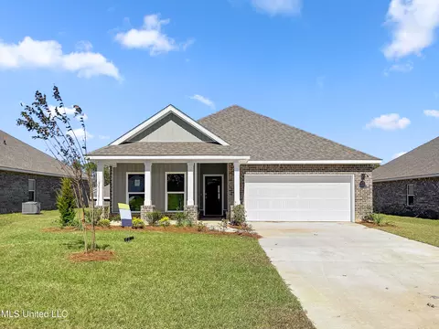 17757 Kelso Dr, D'iberville, MS 39540