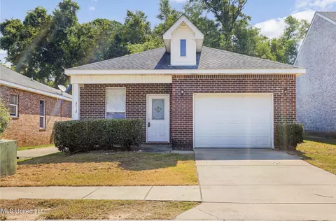 2932 Magnolia Ct, Gulfport, MS 39507