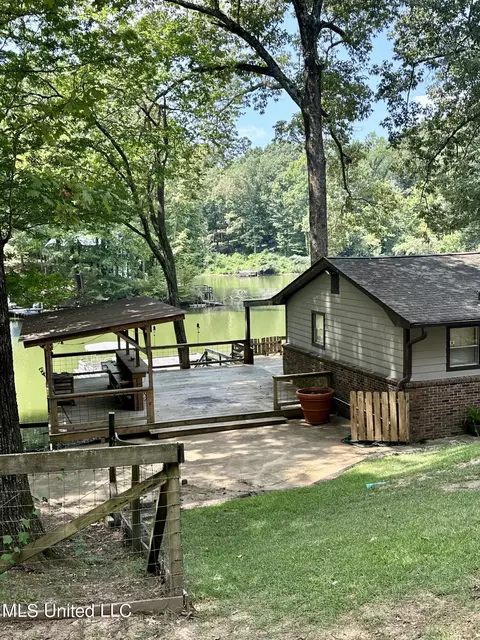 Exterior - 10935 Loch Venarcher Cv, Hernando, MS 38632 photo 4 of 12