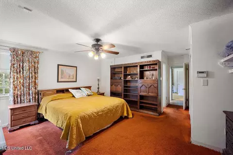Bedroom - 4926 Robinson Rd, Jackson, MS 39204 photo 2 of 5