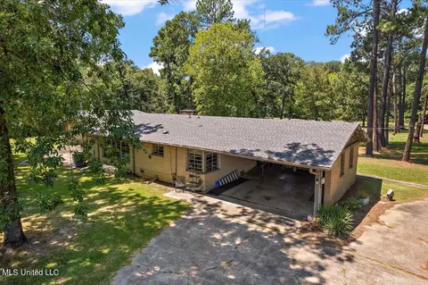Exterior - 4926 Robinson Rd, Jackson, MS 39204 photo 11 of 11