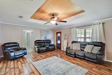 1106 SE 4th St, Magee, MS 39111 photo 8