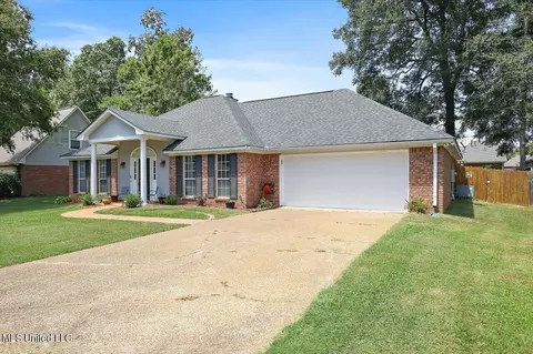 25 Estates Dr, Flowood, MS 39232 photo 2