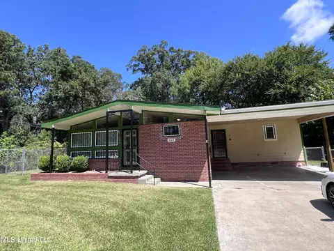 726 Witsell Rd, Jackson, MS 39206