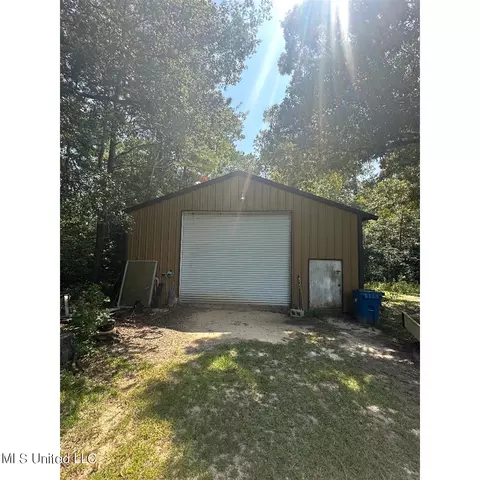 20362 Hill Top Rd, Saucier, MS 39574 photo 14