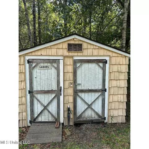 20362 Hill Top Rd, Saucier, MS 39574 photo 16