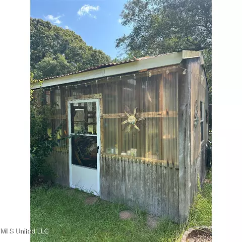 20362 Hill Top Rd, Saucier, MS 39574 photo 18