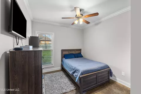 Bedroom - 712 Sawgrass Lakes Dr, Brandon, MS 39042 photo 3 of 6