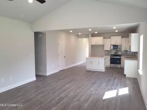 87121 Highpoint Dr, Diamondhead, MS 39525 photo 11