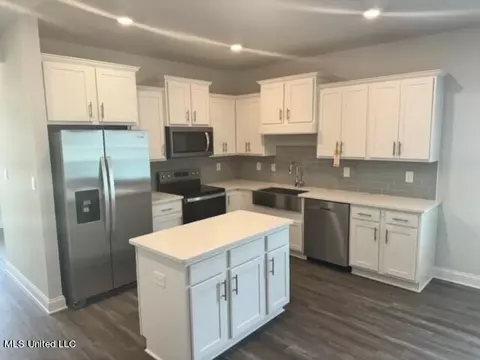 87121 Highpoint Dr, Diamondhead, MS 39525 photo 3