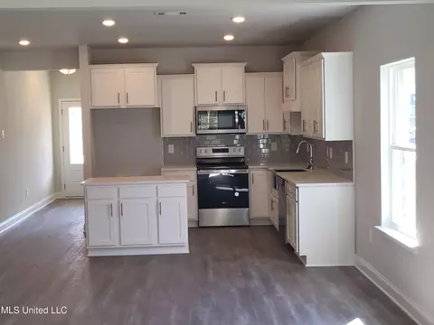87121 Highpoint Dr, Diamondhead, MS 39525 photo 9