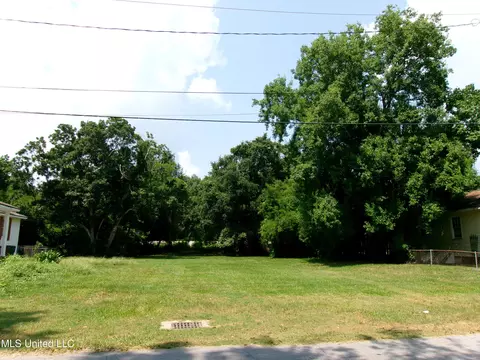 1926 Greater Ave, Biloxi, MS 39531