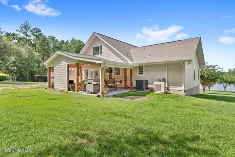 Exterior - 20120 Park Ct, Saucier, MS 39574 photo 4 of 11