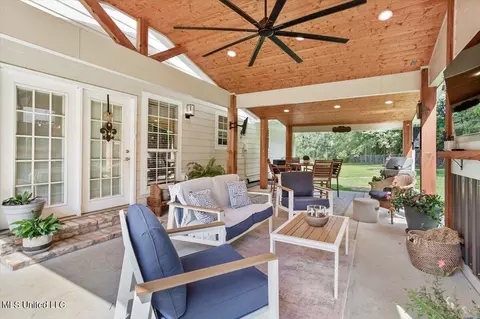Exterior - 20120 Park Ct, Saucier, MS 39574 photo 3 of 11