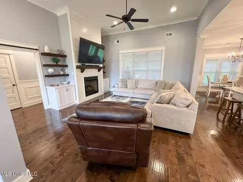 3301 Fossil Hill Dr, Hernando, MS 38632 photo 7