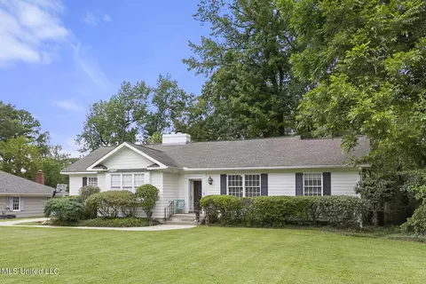 Exterior - 4025 Oakridge Dr, Jackson, MS 39216 photo 8 of 8