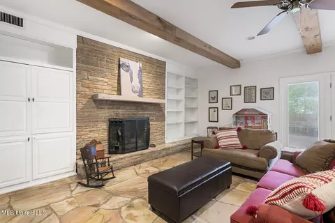 Other - 4025 Oakridge Dr, Jackson, MS 39216 photo 4 of 5