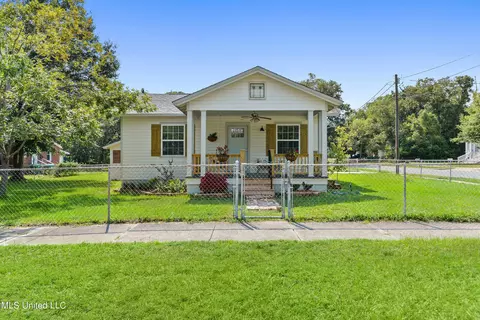 1523 32nd Ave, Gulfport, MS 39501