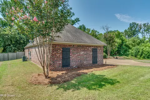 130 Marion Dr, Clinton, MS 39056 photo 6