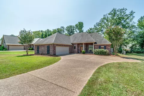 130 Marion Dr, Clinton, MS 39056 photo 5