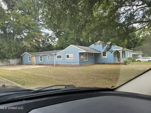 1004 Voorhees Ave, Jackson, MS 39209