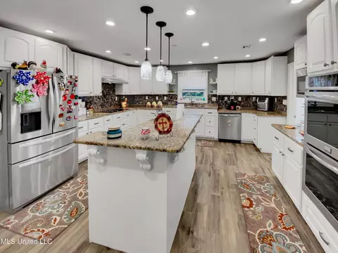 Kitchen - 112 Gordy Cir, Forest, MS 39074 photo 3 of 4