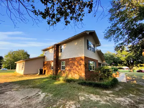Exterior - 112 Gordy Cir, Forest, MS 39074 photo 5 of 7
