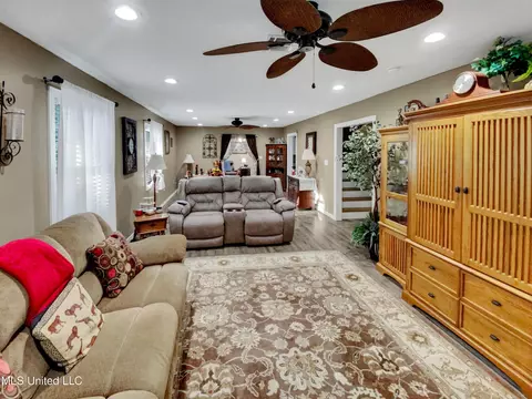 Living - 112 Gordy Cir, Forest, MS 39074 photo 1 of 1
