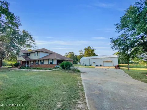 Exterior - 112 Gordy Cir, Forest, MS 39074 photo 4 of 7