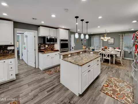 Kitchen - 112 Gordy Cir, Forest, MS 39074 photo 4 of 4