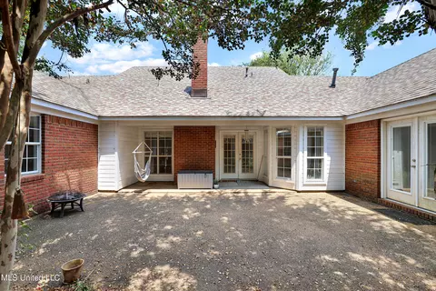 Exterior - 528 Lake Pointe Ln, Madison, MS 39110 photo 5 of 20