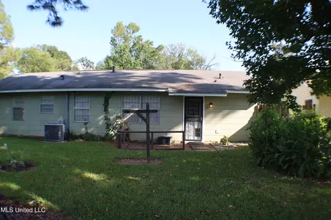 6505 Lyndon B Johnson Drive Dr, Jackson, MS 39213 photo 2