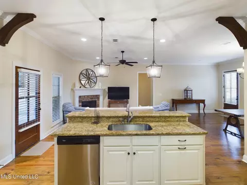 108 Owen St, Madison, MS 39110 photo 13