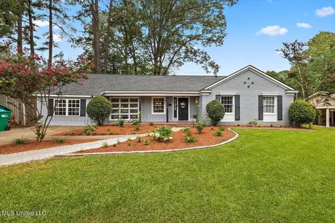 203 Cedar Lane Dr, Kosciusko, MS 39090