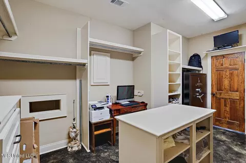 Other - 910 Poplar Dr, Brandon, MS 39042 photo 6 of 14