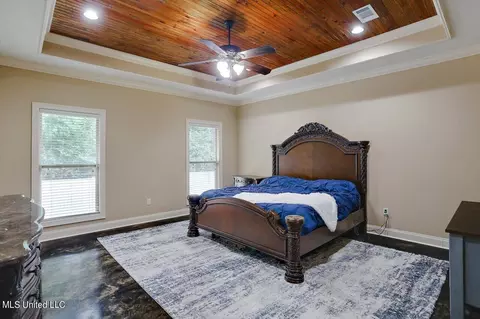 Bedroom - 910 Poplar Dr, Brandon, MS 39042 photo 1 of 4