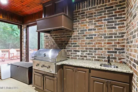 Other - 910 Poplar Dr, Brandon, MS 39042 photo 13 of 14