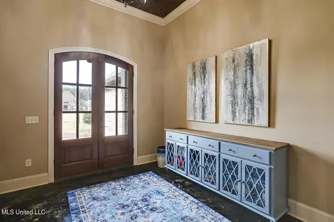 Entry Way - 910 Poplar Dr, Brandon, MS 39042 photo 1 of 2